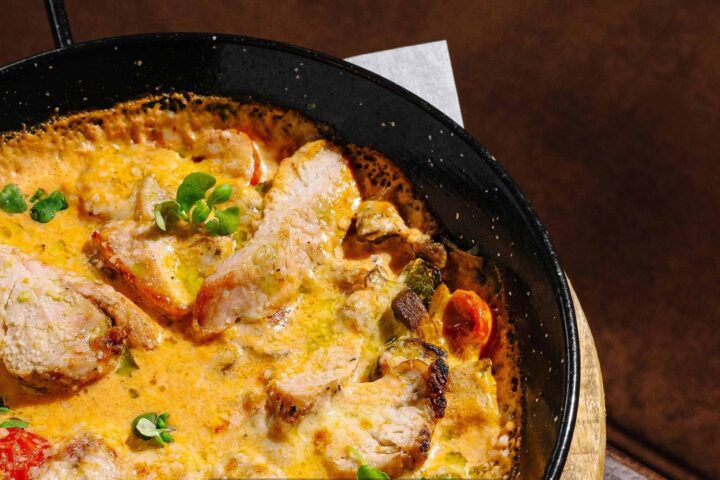 Frango Cremoso na Frigideira com Molho de Mostarda