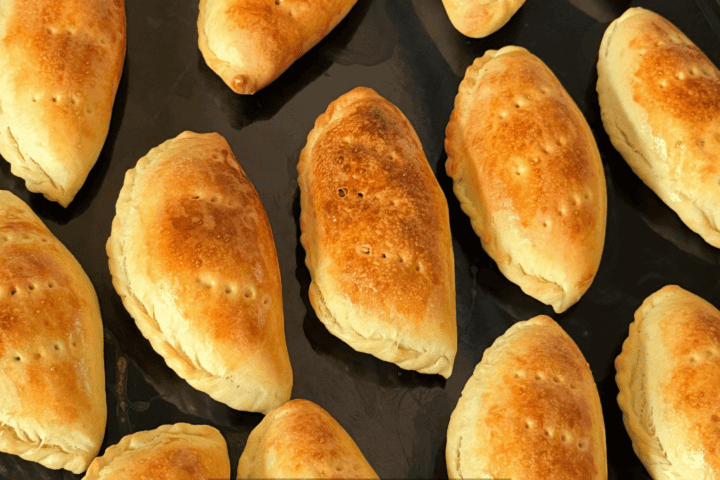 Pastel de Forno Crocante: como evitar massa seca e recheio vazando